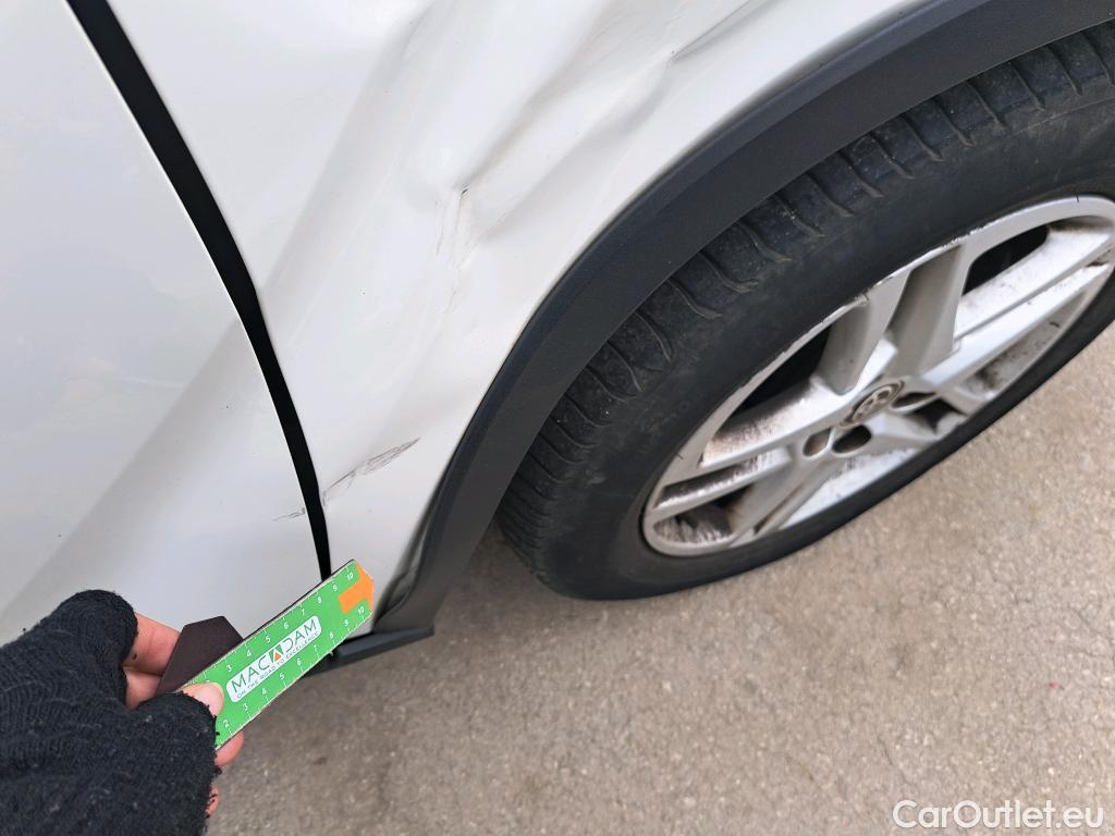  Toyota  C-HR TOYOTA  / 2019 / 5P / todoterreno 1.8 125H Active #22