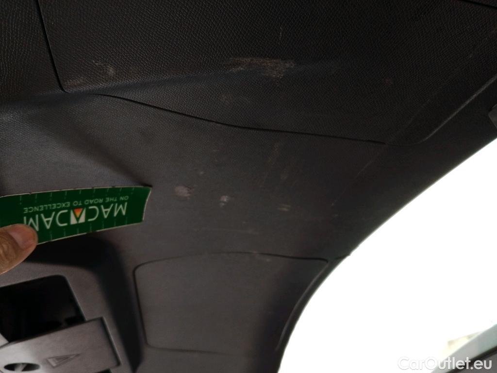  Peugeot  3008 PEUGEOT  / 2020 / 5P / todoterreno 1.5 BlueHDi 96kW (130CV) S&S Active Pack (AC3) #23