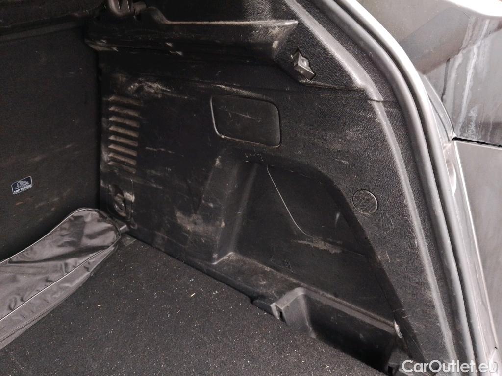  Peugeot  3008 PEUGEOT  / 2020 / 5P / todoterreno 1.5 BlueHDi 96kW (130CV) S&S Active Pack (AC3) #26