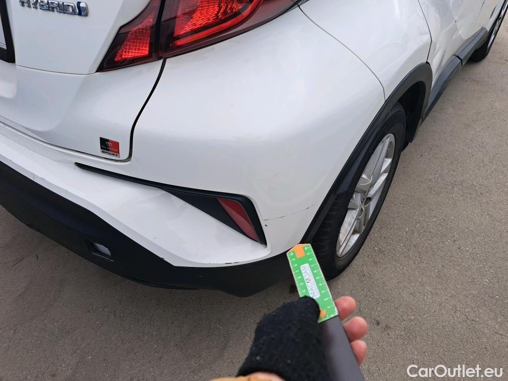  Toyota  C-HR TOYOTA  / 2019 / 5P / todoterreno 1.8 125H Active #58