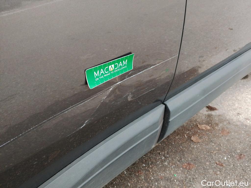  Peugeot  3008 PEUGEOT  / 2020 / 5P / todoterreno 1.5 BlueHDi 96kW (130CV) S&S Active Pack (AC3) #9