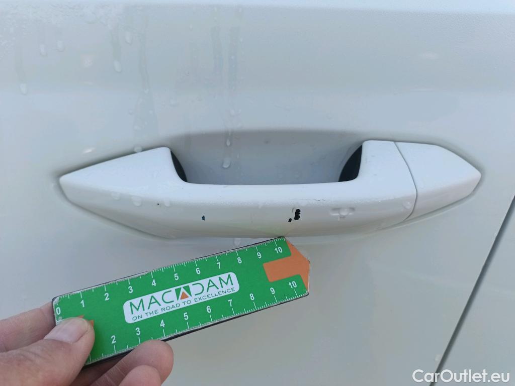  Skoda  Octavia SKODA  / 2020 / 5P / familiar Combi 2.0 TDI 85kW(115CV) DSG Ambition #18