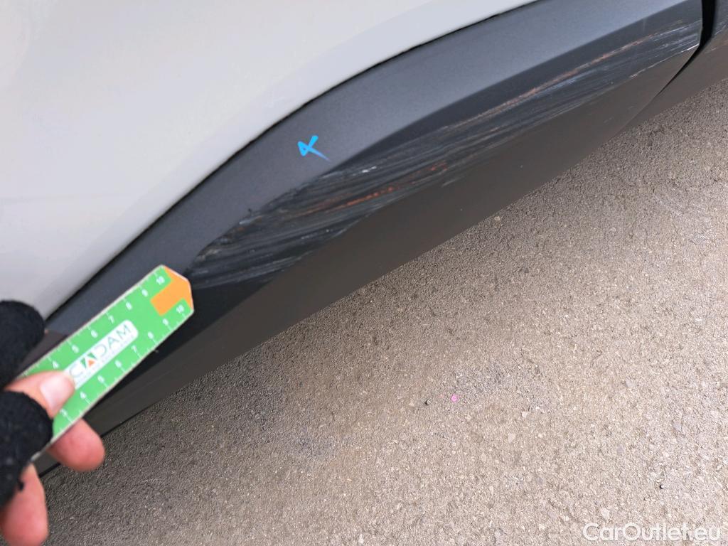  Toyota  C-HR TOYOTA  / 2019 / 5P / todoterreno 1.8 125H Active #16