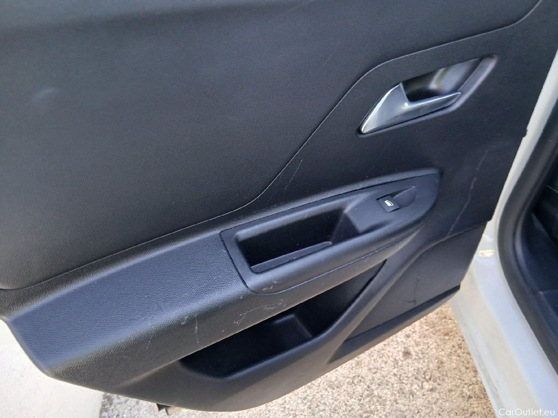  Opel  Mokka OPEL  / 2020 / 5P / todoterreno 1.5 D GS Line (AC) #3