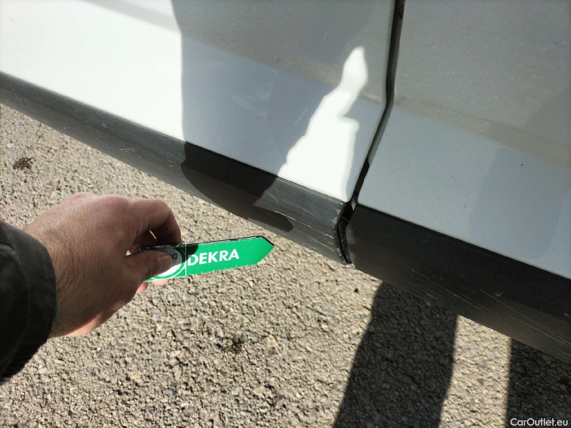  Nissan  Qashqai NISSAN  / 2021 / 5P / todoterreno DIG-T 103kW (140CV) mHEV 4x2 Acenta #18