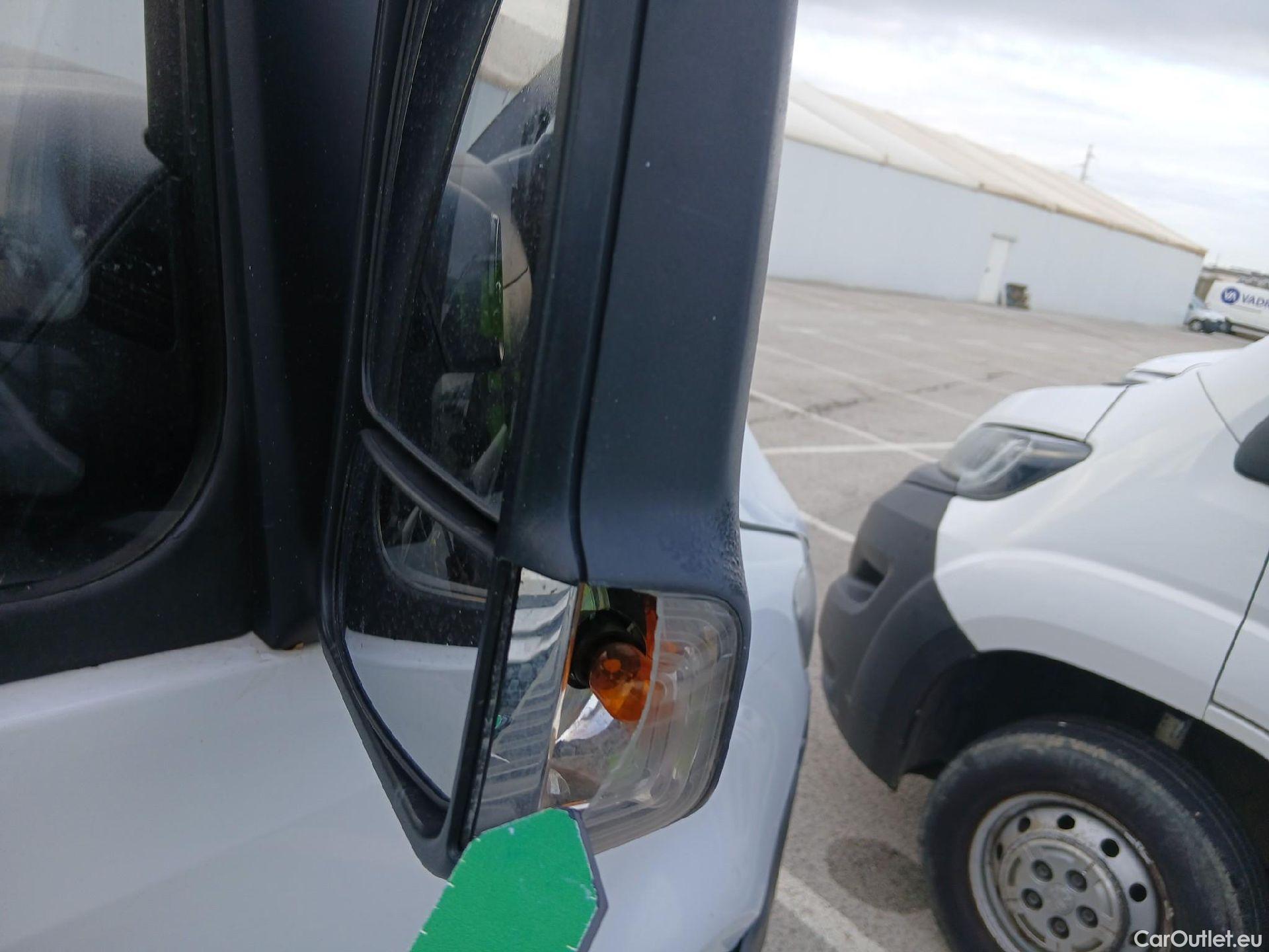  Mercedes  Sprinter MERCEDES-BENZ  / 2018 / 4P / furgón 314 CDI MEDIO 3.5T T. ALTO #68