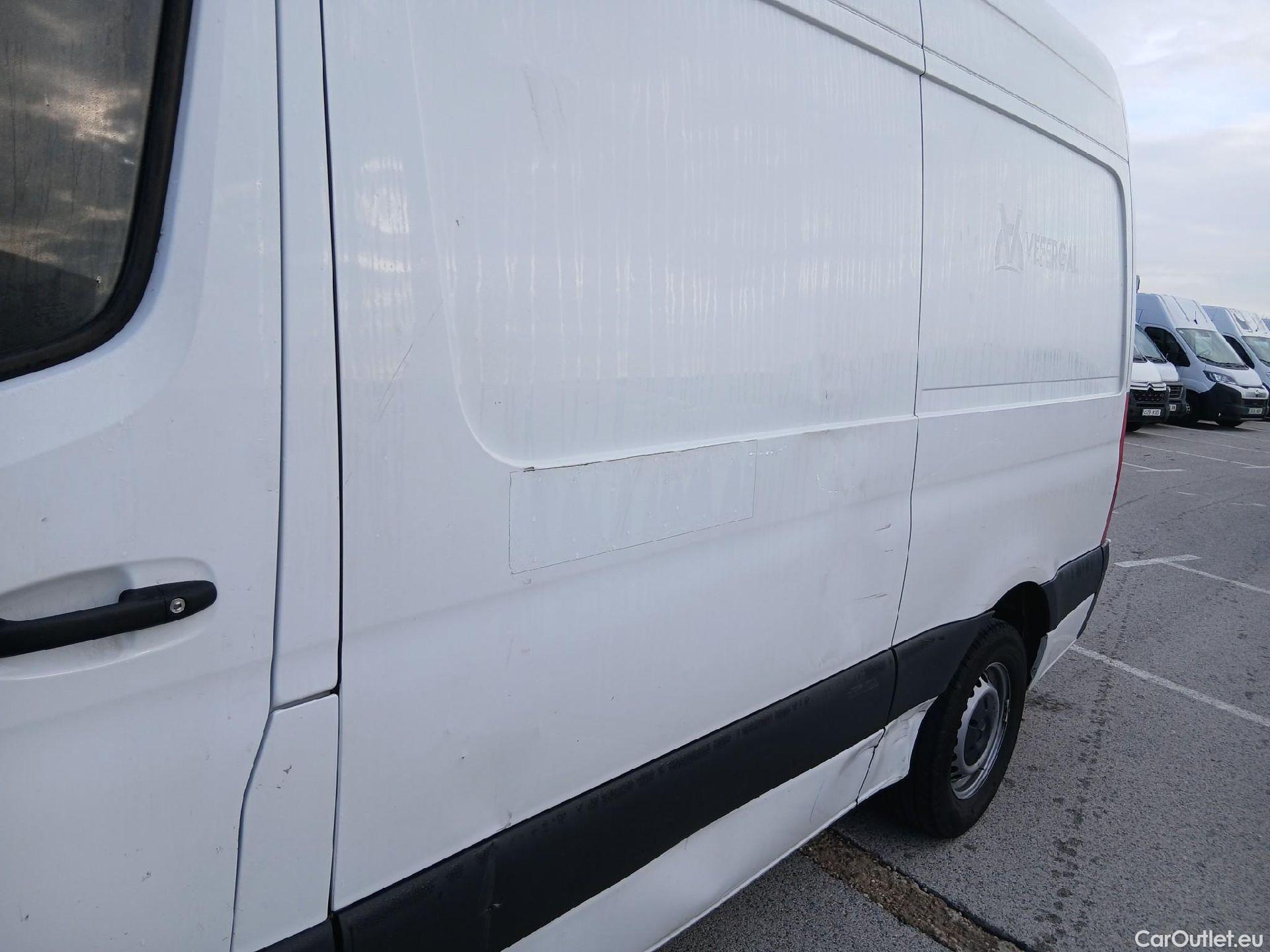  Mercedes  Sprinter MERCEDES-BENZ  / 2018 / 4P / furgón 314 CDI MEDIO 3.5T T. ALTO #32