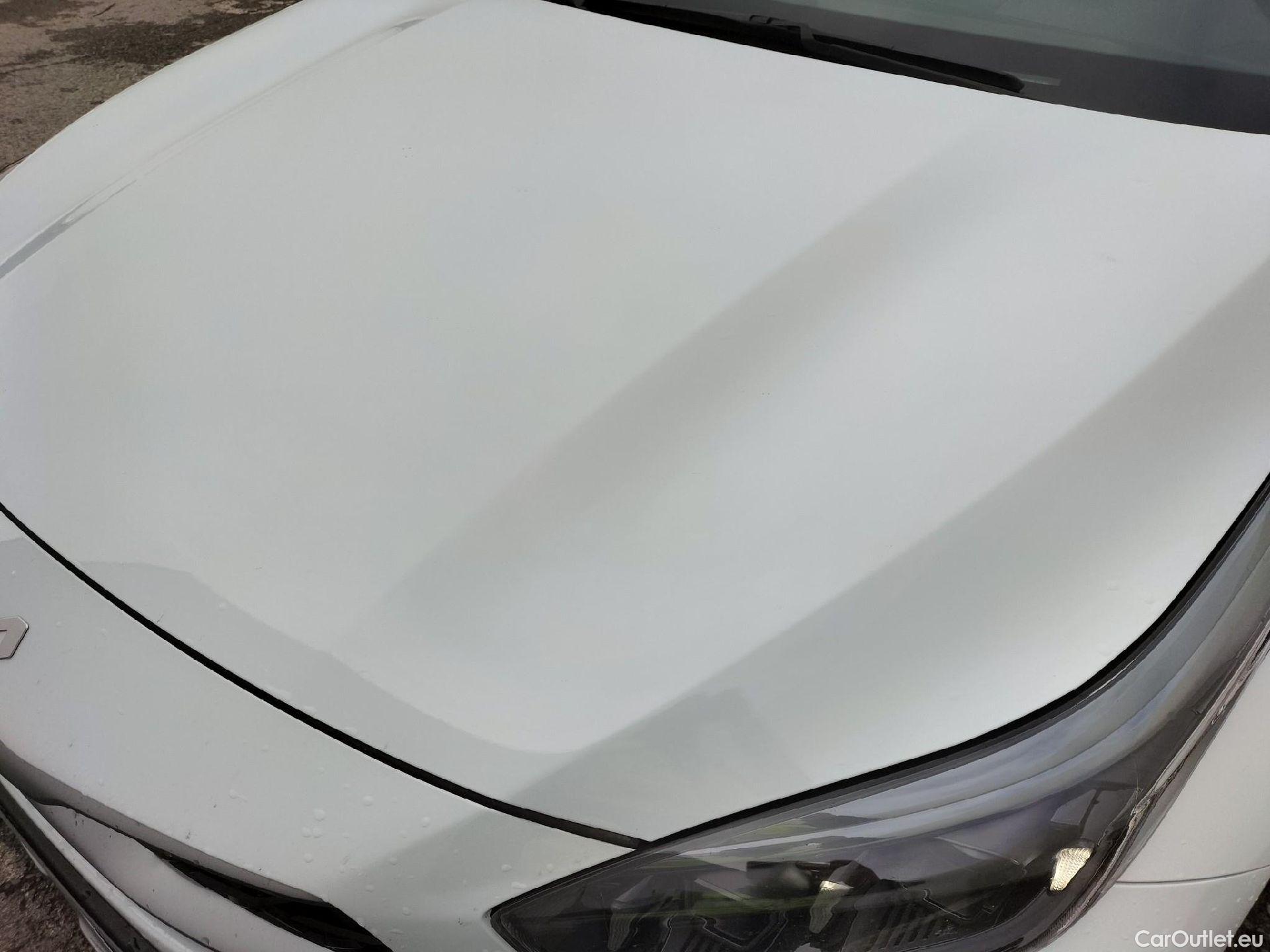  KIA  XCeed KIA  / 2022 / 5P / todoterreno 1.0 T-GDi Drive 88kW (120CV) #4