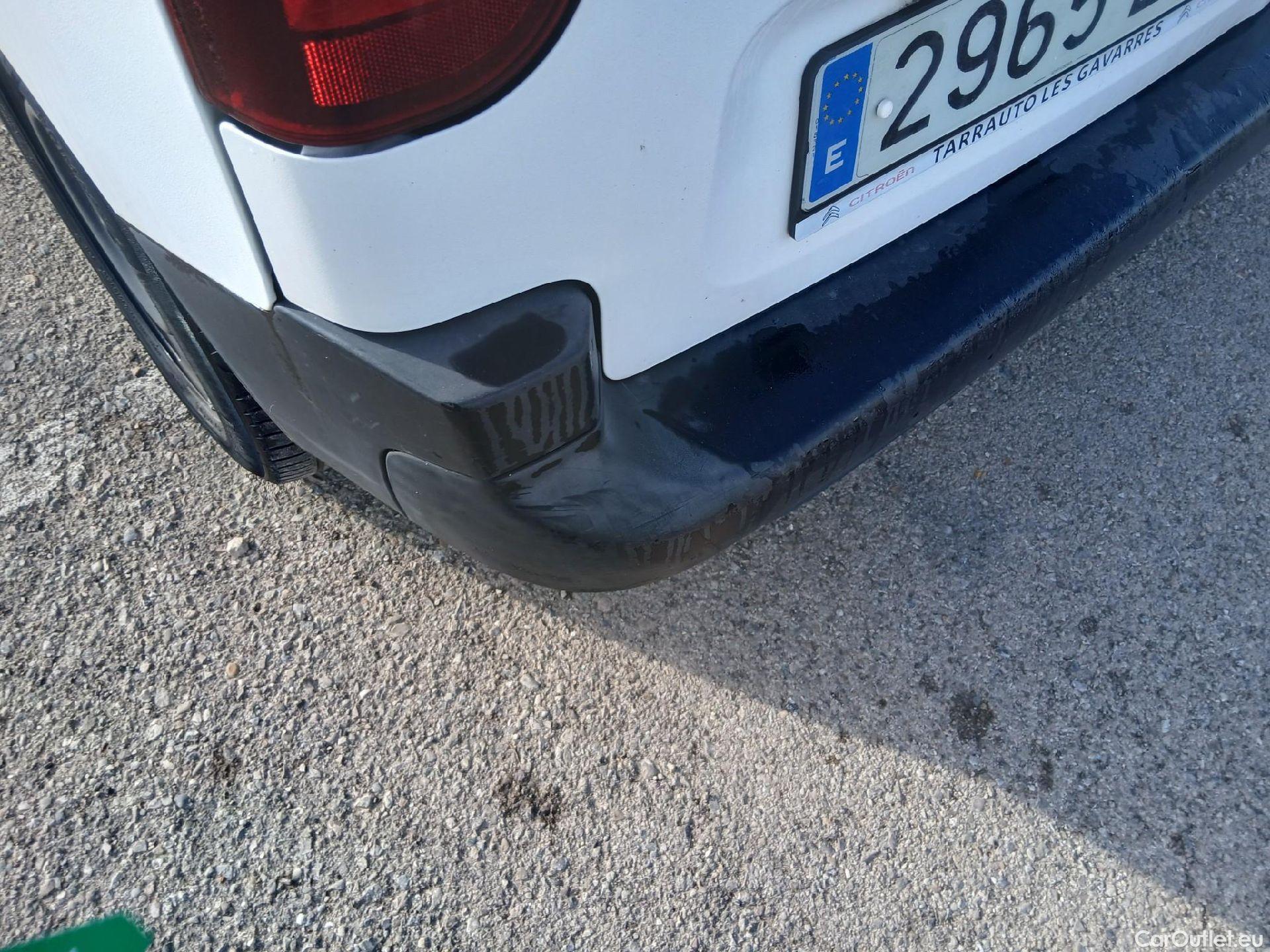  Citroen  Berlingo CITROEN  / 2018 / 4P / combi Talla M BlueHDi 100 LIVE (AC) #15