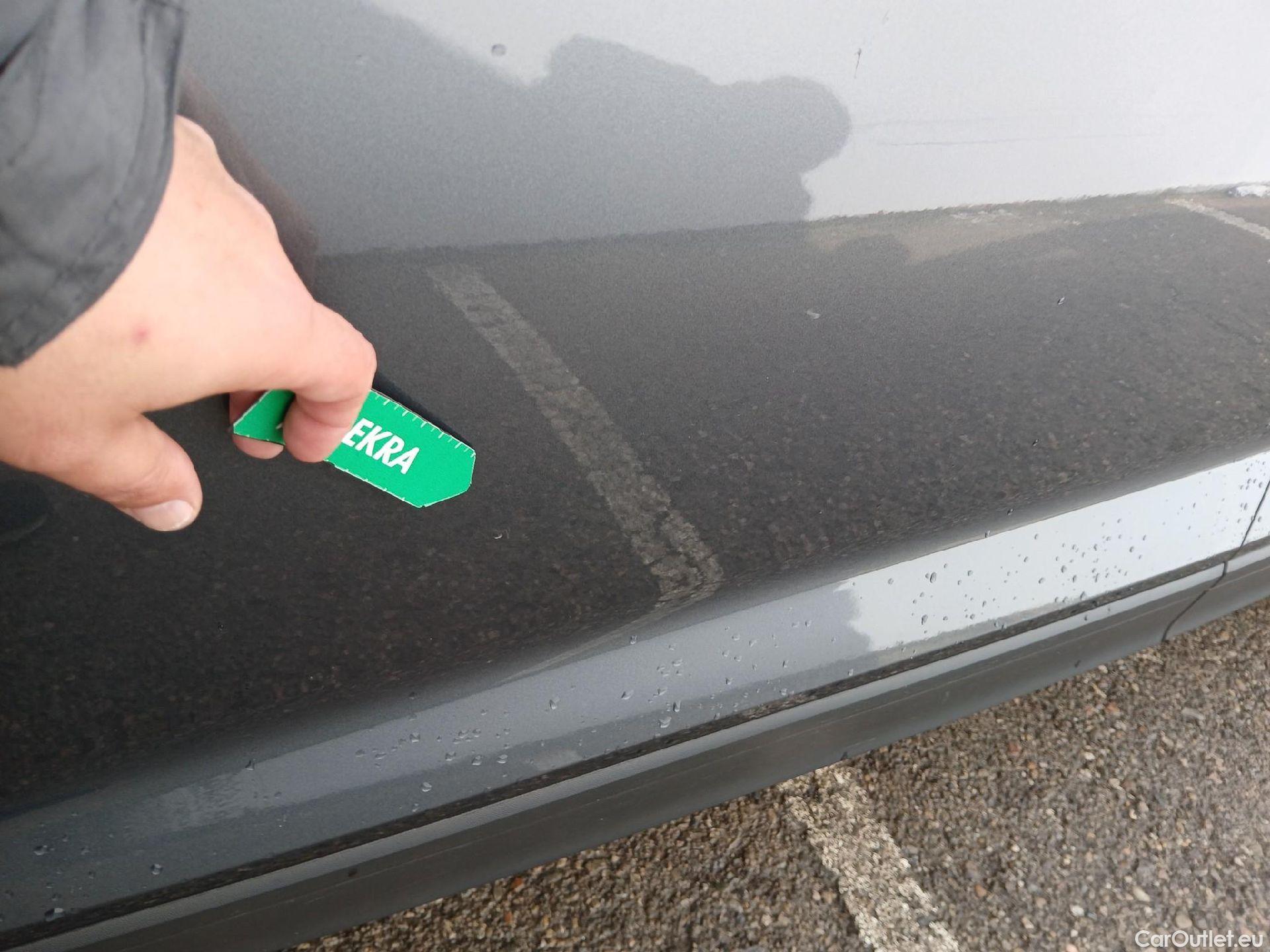  Volkswagen  T-ROC VOLKSWAGEN  / 2021 / 5P / todoterreno Life 2.0 TDI 110kW (150CV) DSG #14