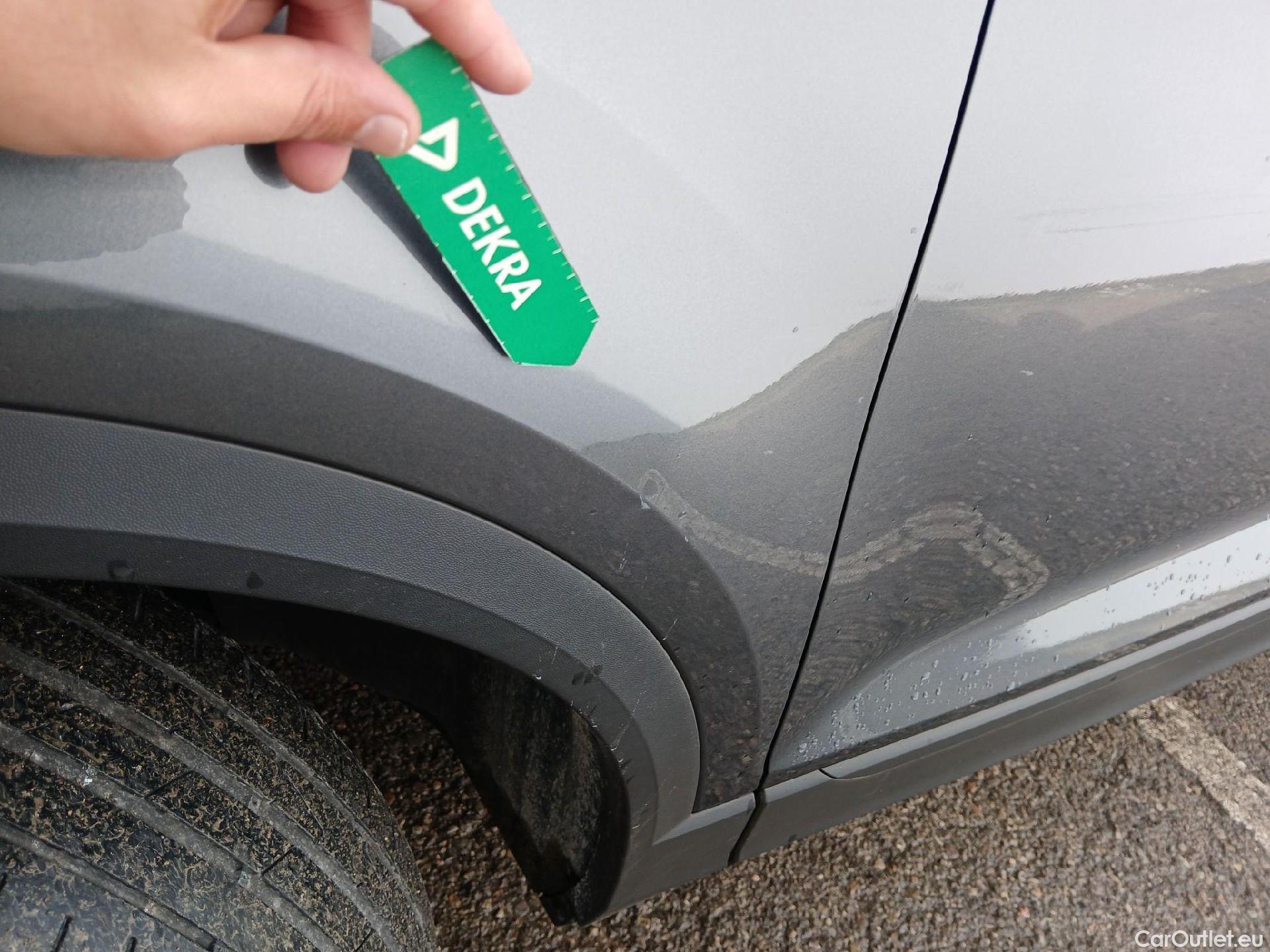  Volkswagen  T-ROC VOLKSWAGEN  / 2021 / 5P / todoterreno Life 2.0 TDI 110kW (150CV) DSG #10