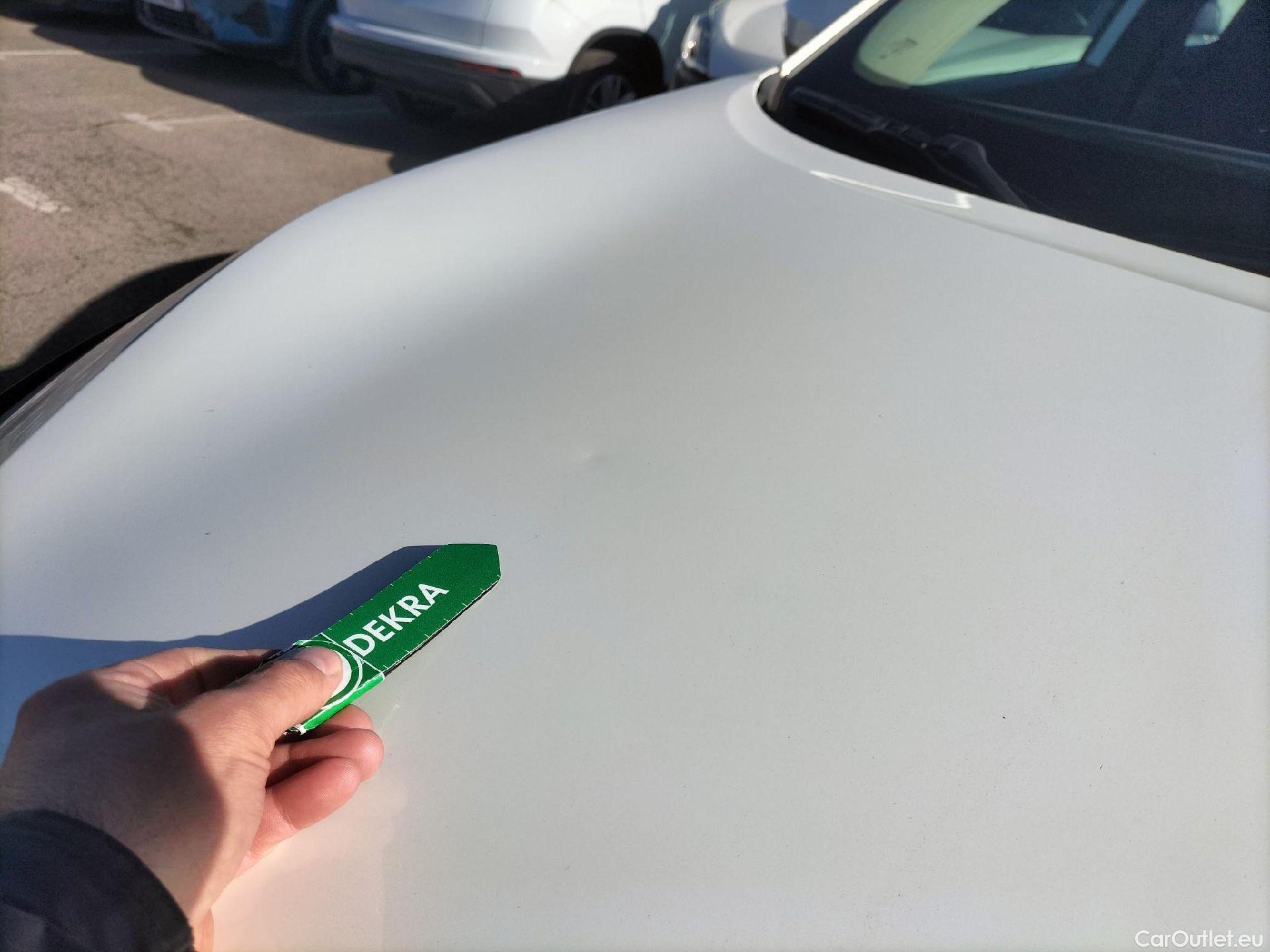  Nissan  Qashqai NISSAN  / 2021 / 5P / todoterreno DIG-T 103kW (140CV) mHEV 4x2 Acenta #8