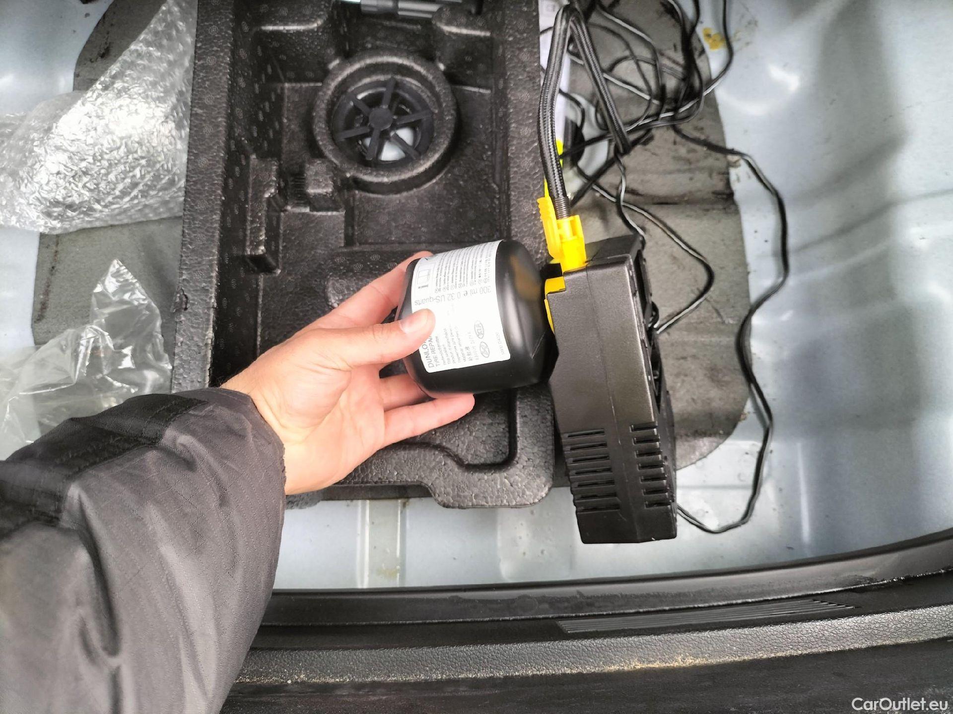  KIA  XCeed KIA  / 2022 / 5P / todoterreno 1.0 T-GDi Drive 88kW (120CV) #1