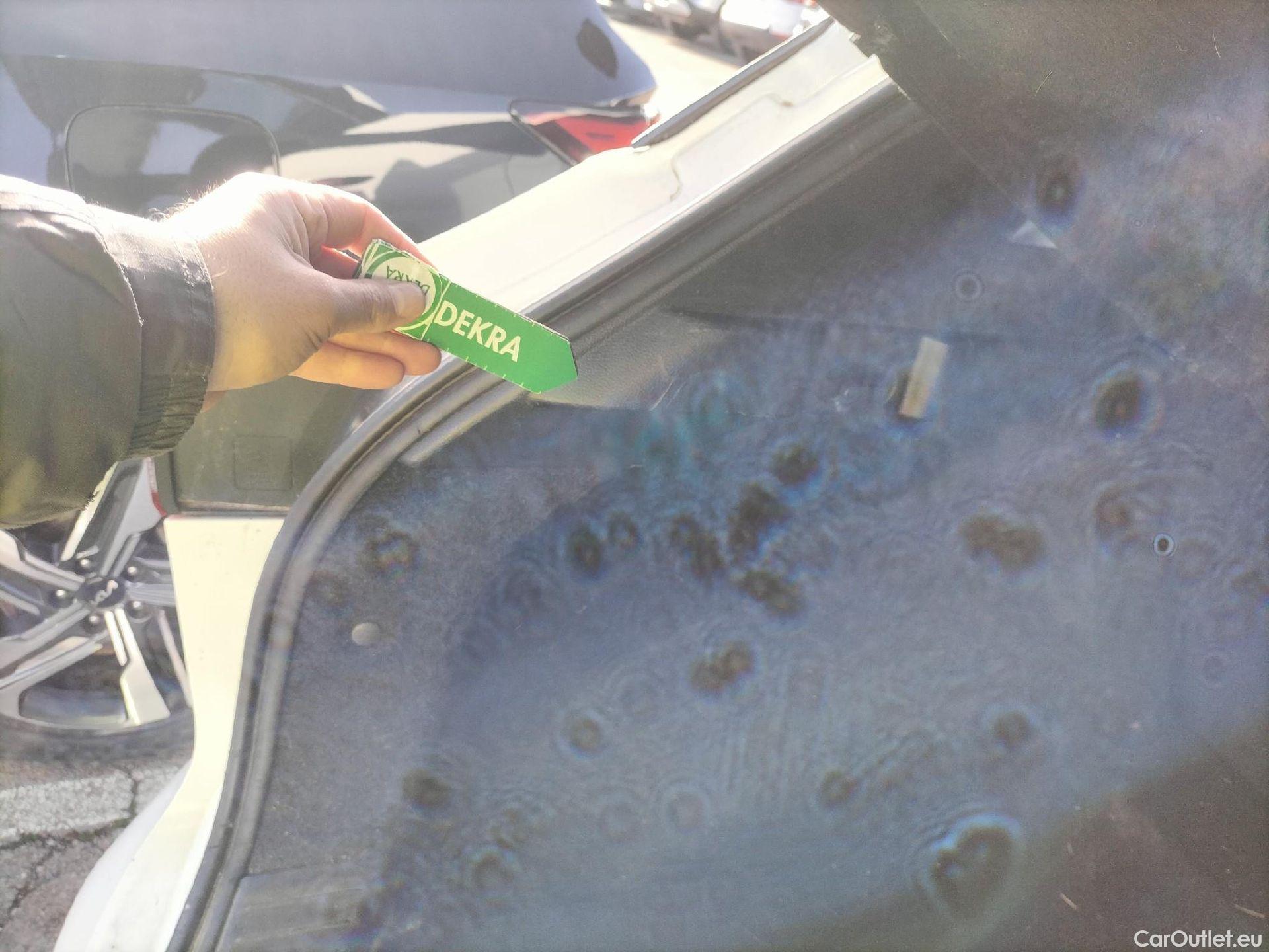  Nissan  Qashqai NISSAN  / 2021 / 5P / todoterreno DIG-T 103kW (140CV) mHEV 4x2 Acenta #44