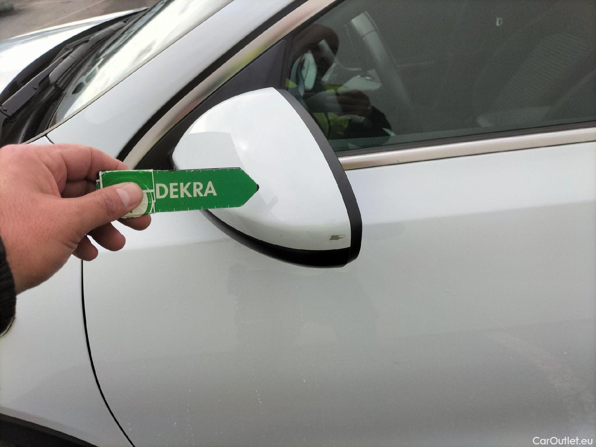  KIA  XCeed KIA  / 2022 / 5P / todoterreno 1.0 T-GDi Drive 88kW (120CV) #9