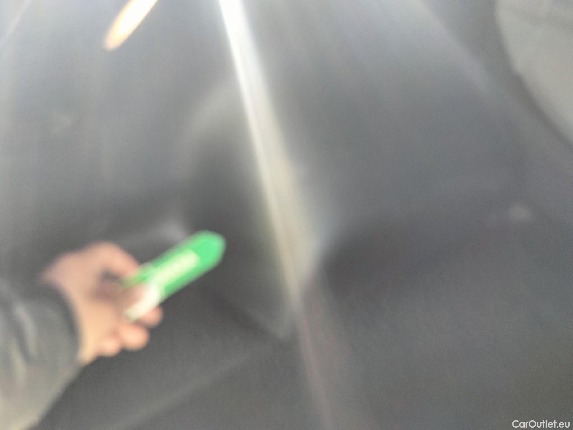  KIA  Sportage KIA  1.6MHEV Drive 100kW(136CV) 4x2(Crist Tintados) #42