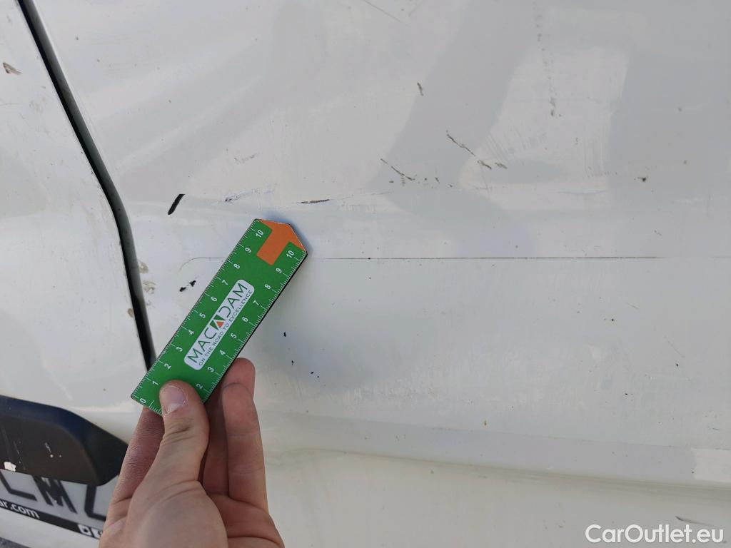  Renault  Trafic RENAULT  / 2019 / 4P / furgón Furgón 27 L1H1 Energy BluedCi 88 kW #29