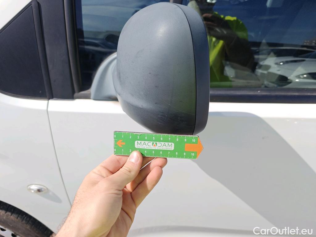  Opel  Combo OPEL  / 2018 / 3P / furgón derivado de turismo 1.6 TD 55kW (75CV) Express L H1 650kg #79