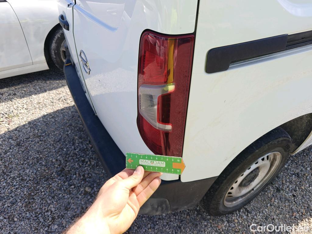  Opel  Combo OPEL  / 2018 / 3P / furgón derivado de turismo 1.6 TD 55kW (75CV) Express L H1 650kg #19