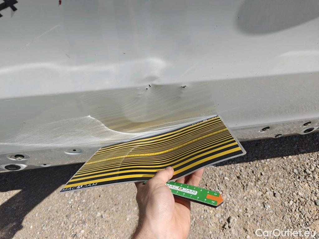  Renault  Trafic RENAULT  / 2019 / 4P / furgón Furgón 27 L1H1 Energy BluedCi 88 kW #12