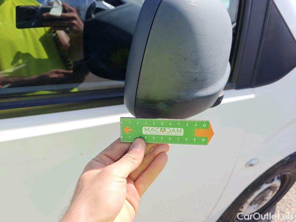  Opel  Combo OPEL  / 2018 / 3P / furgón derivado de turismo 1.6 TD 55kW (75CV) Express L H1 650kg #74