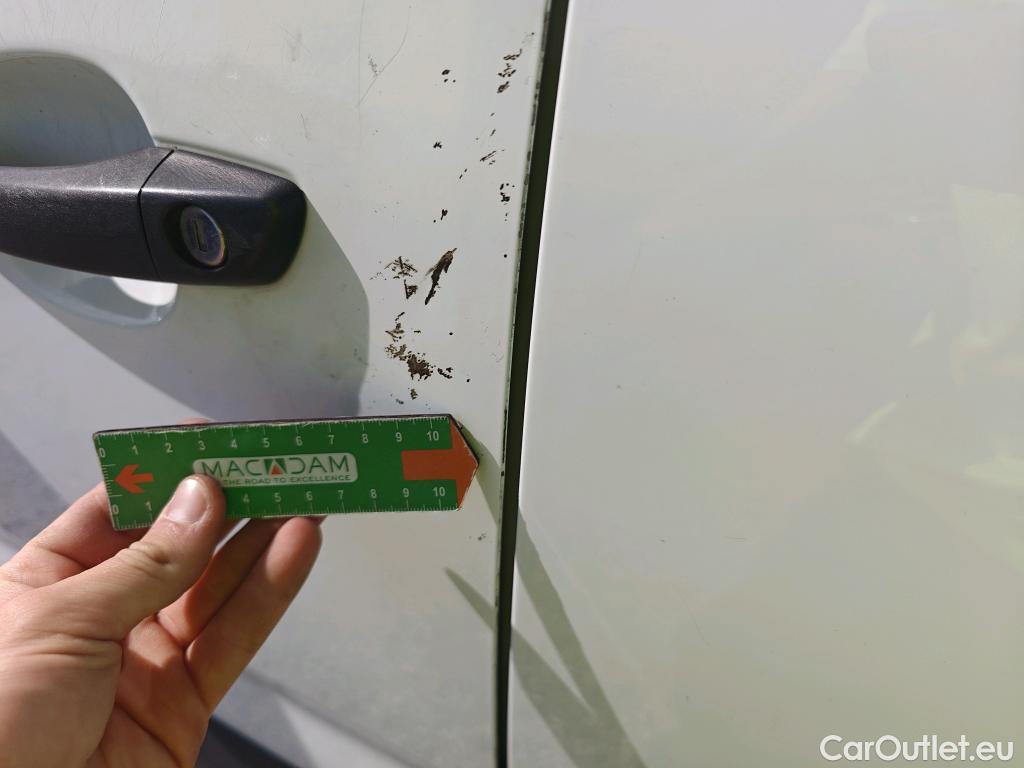  Opel  Combo OPEL  / 2018 / 3P / furgón derivado de turismo 1.6 TD 55kW (75CV) Express L H1 650kg #36