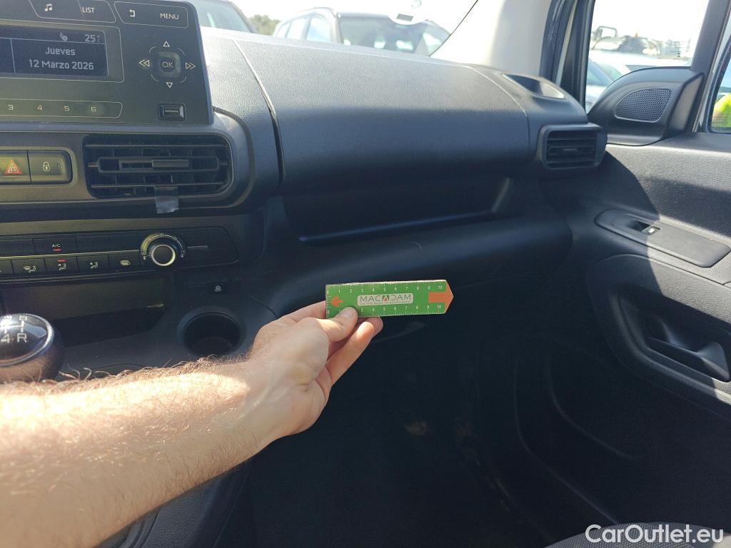  Opel  Combo OPEL  / 2018 / 3P / furgón derivado de turismo 1.6 TD 55kW (75CV) Express L H1 650kg #62