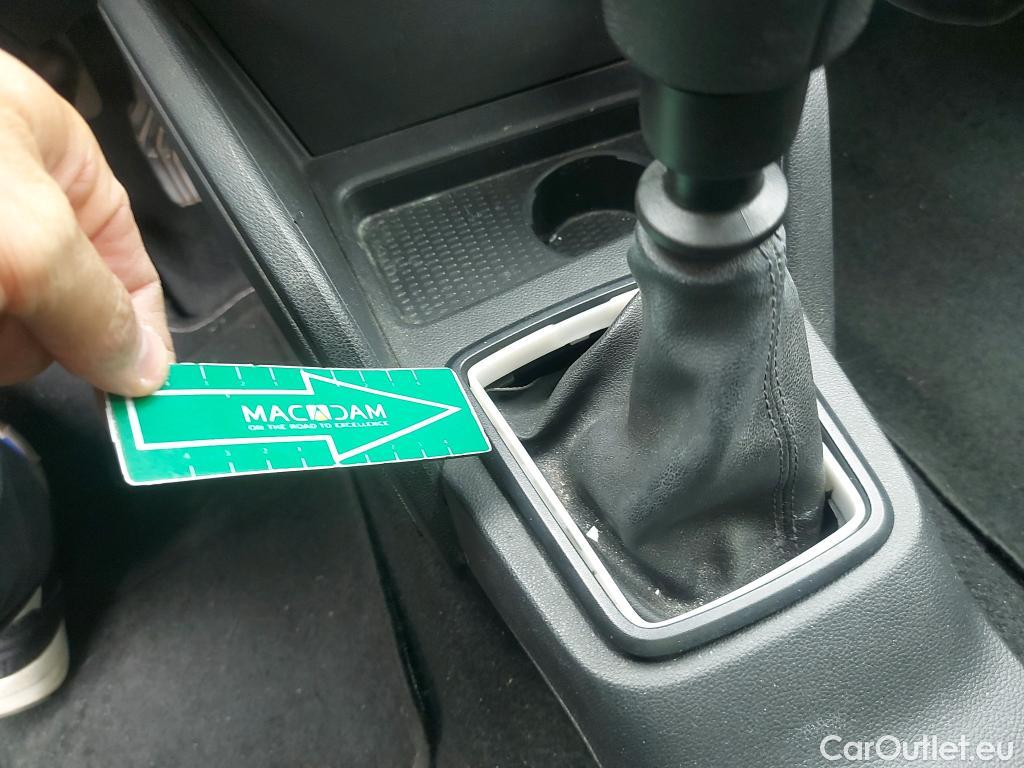  Land Rover  Discovery DACIA Duster / 2018 / 5P / furgón derivado de turismo Essential TCE 74kW(100CV) ECO-G 4X2 (furgón) #29