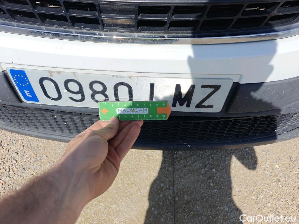  Renault  Trafic RENAULT  / 2019 / 4P / furgón Furgón 27 L1H1 Energy BluedCi 88 kW #95