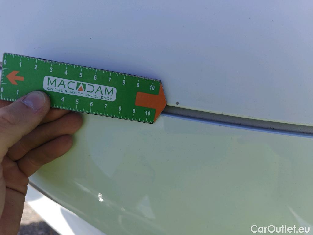  Opel  Combo OPEL  / 2018 / 3P / furgón derivado de turismo 1.6 TD 55kW (75CV) Express L H1 650kg #86