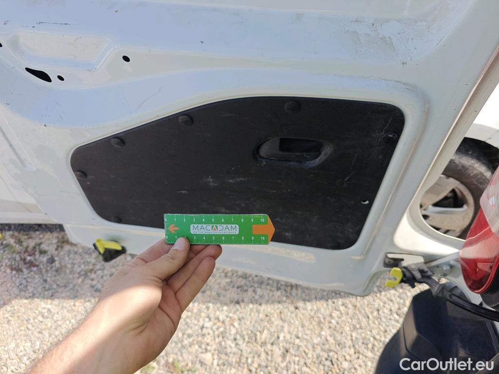  Opel  Combo OPEL  / 2018 / 3P / furgón derivado de turismo 1.6 TD 55kW (75CV) Express L H1 650kg #81