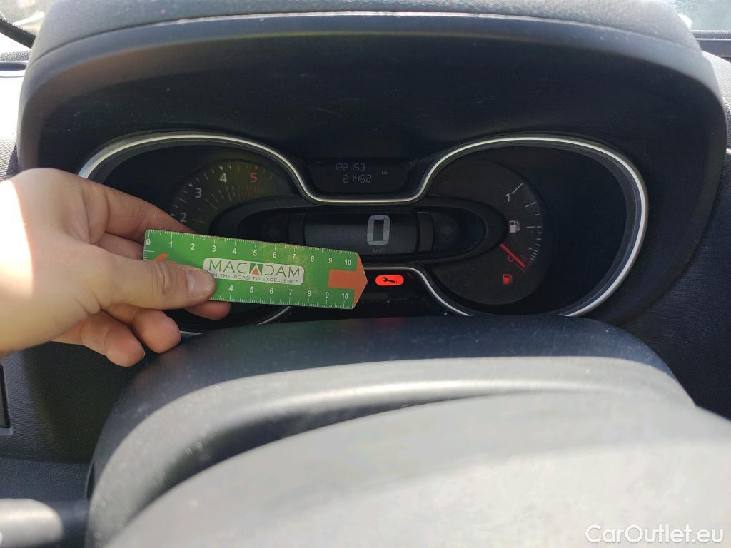  Renault  Trafic RENAULT  / 2019 / 4P / furgón Furgón 27 L1H1 Energy BluedCi 88 kW #100