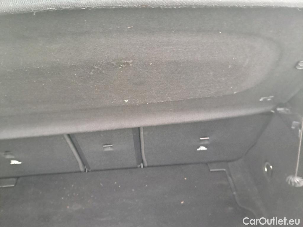  Mercedes  A-Klasse MERCEDES-BENZ Clase A / 2018 / 5P / berlina con portón A 180 d (AC) #1