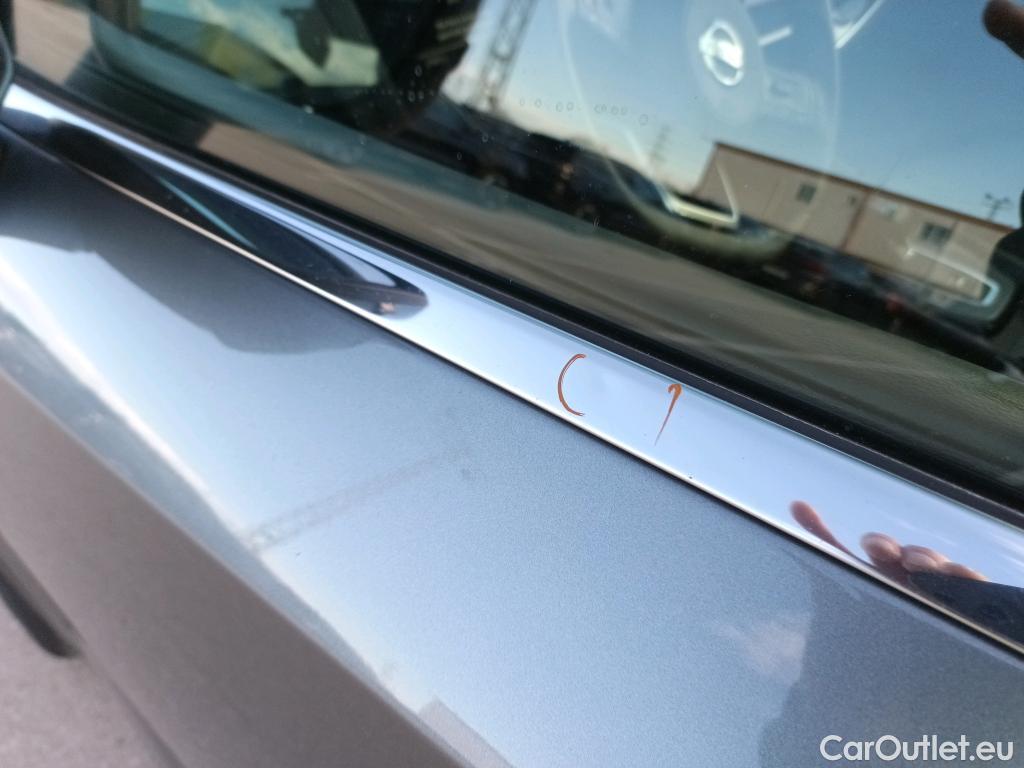  Nissan  Qashqai NISSAN  / 2021 / 5P / todoterreno DIG-T 116kW mHEV Xtronic Premiere Edit.(SL) #9