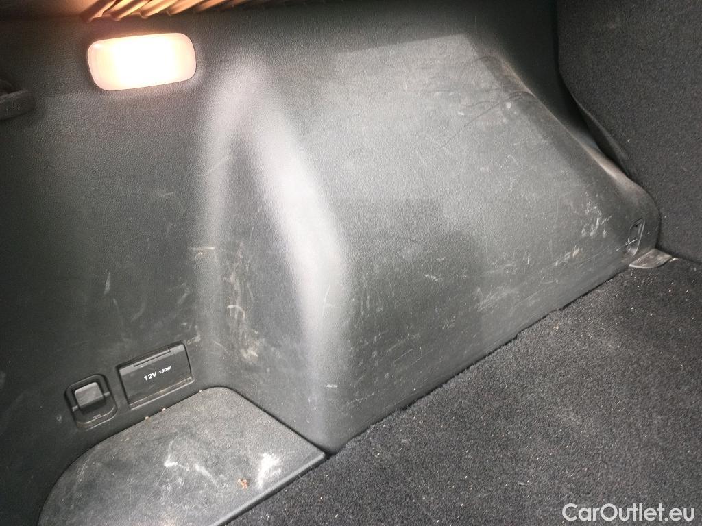  Hyundai  Tucson HYUNDAI  / 2020 / 5P / todoterreno 1.6 CRDI 85kW (115CV) Klass #8