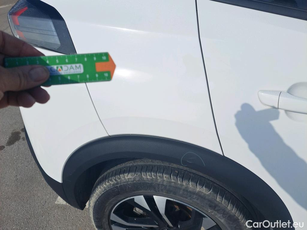  Peugeot  2008 PEUGEOT  / 2019 / 5P / todoterreno Allure Pack BlueHDI 81kW (110CV) #24