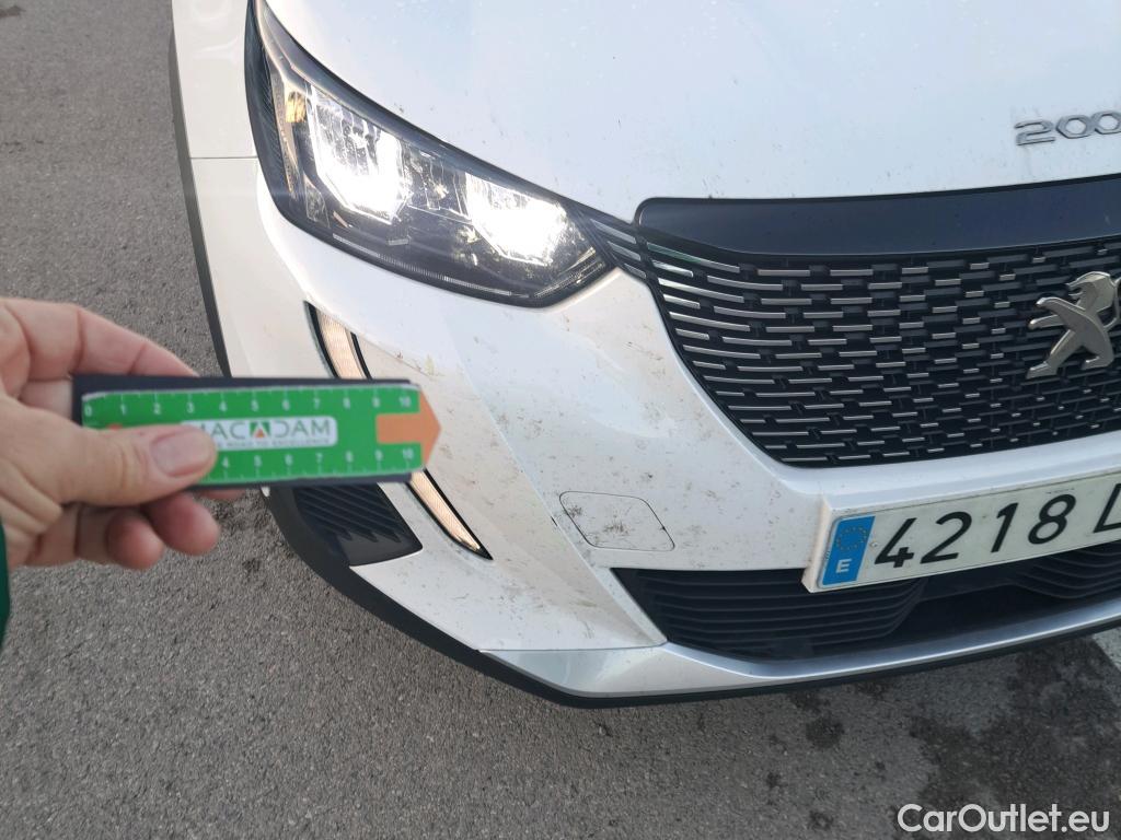  Peugeot  2008 PEUGEOT  / 2019 / 5P / todoterreno Allure BlueHDI 81kW (110CV) #6