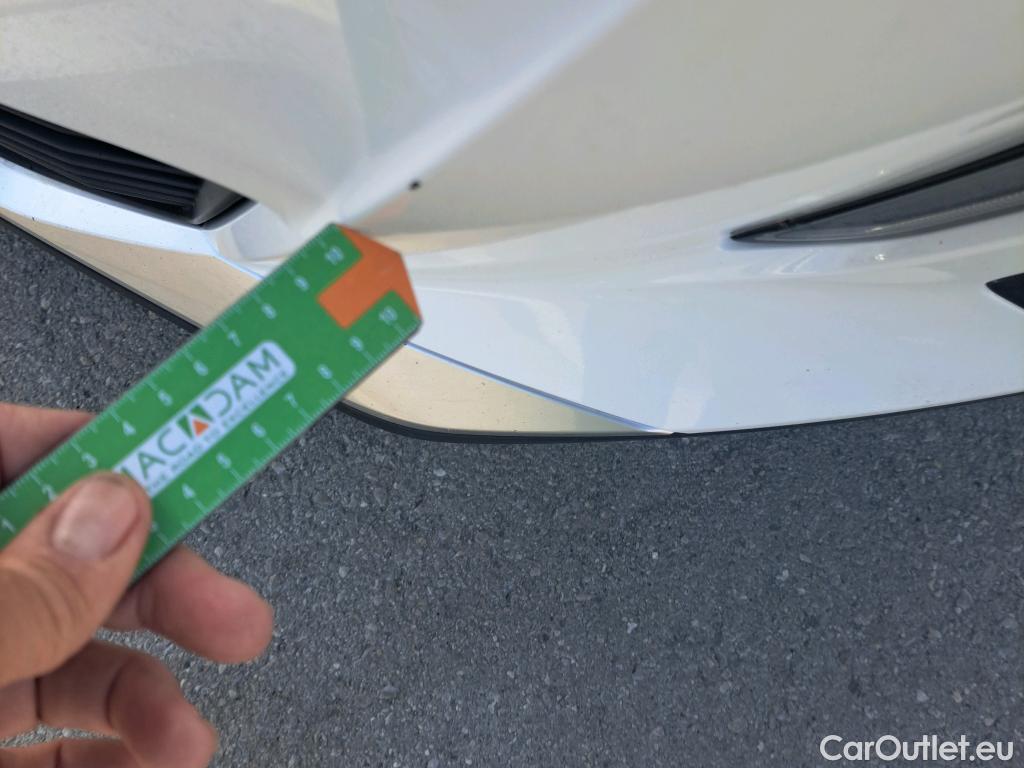  Peugeot  2008 PEUGEOT  / 2019 / 5P / todoterreno Allure Pack BlueHDI 81kW (110CV) #23