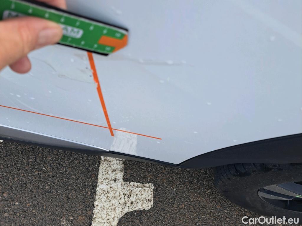  Peugeot  2008 PEUGEOT  / 2019 / 5P / todoterreno Allure Pack BlueHDI 81kW (110CV) #32