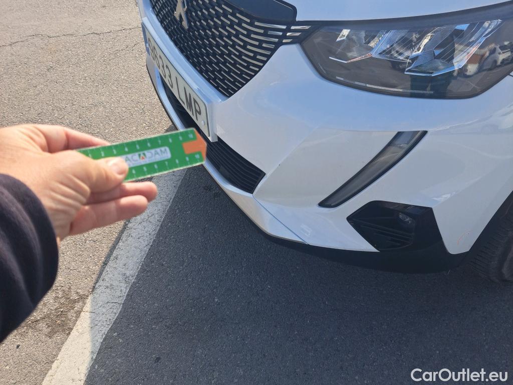  Peugeot  2008 PEUGEOT  / 2019 / 5P / todoterreno Allure Pack BlueHDI 81kW (110CV) #21