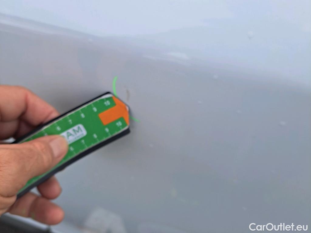  Peugeot  2008 PEUGEOT  / 2019 / 5P / todoterreno Allure Pack BlueHDI 81kW (110CV) #33