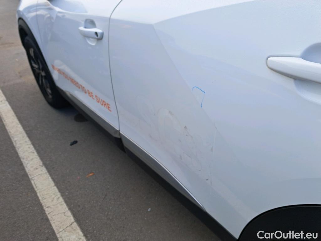  Peugeot  2008 PEUGEOT  / 2019 / 5P / todoterreno Allure BlueHDI 81kW (110CV) #11