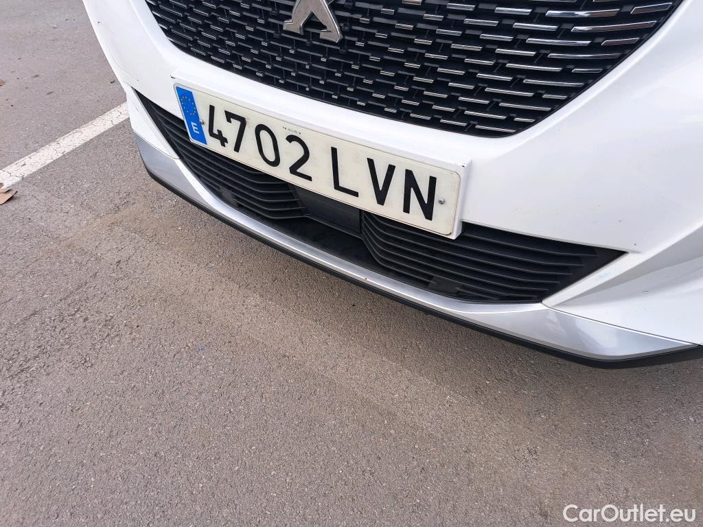  Peugeot  2008 PEUGEOT  / 2019 / 5P / todoterreno Allure BlueHDI 81kW (110CV) #29