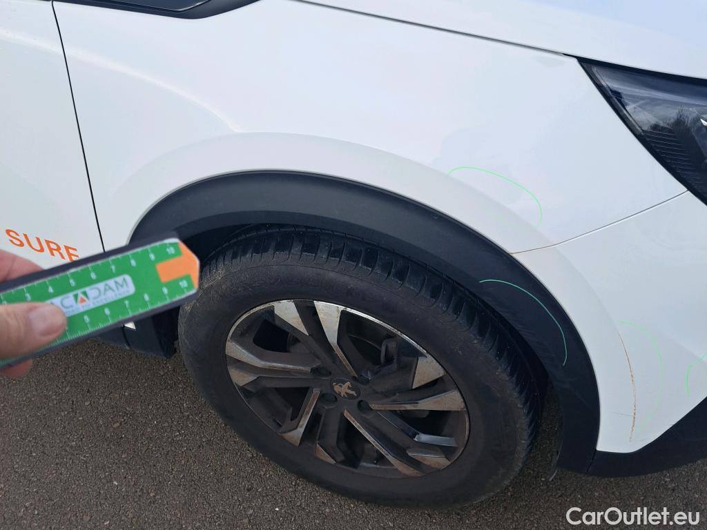  Peugeot  2008 PEUGEOT  / 2019 / 5P / todoterreno Allure Pack BlueHDI 81kW (110CV) #47