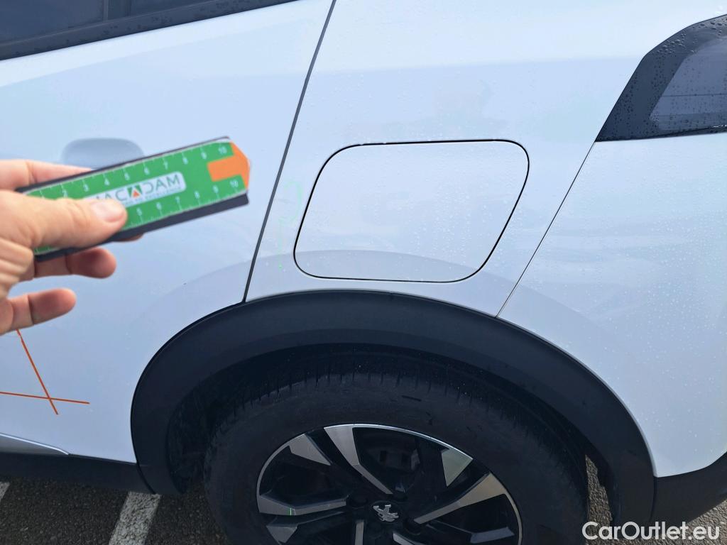  Peugeot  2008 PEUGEOT  / 2019 / 5P / todoterreno Allure Pack BlueHDI 81kW (110CV) #53