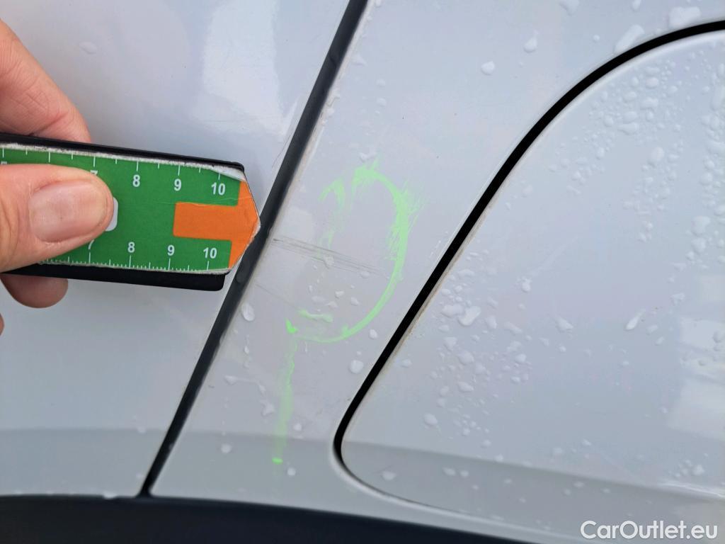  Peugeot  2008 PEUGEOT  / 2019 / 5P / todoterreno Allure Pack BlueHDI 81kW (110CV) #54