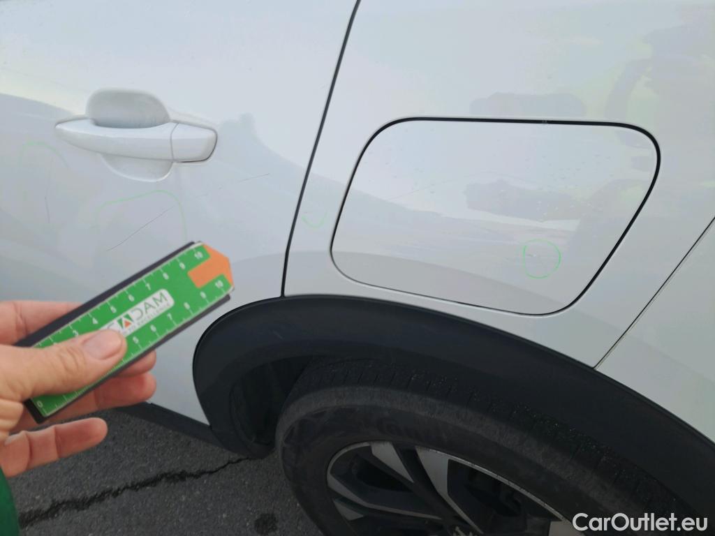  Peugeot  2008 PEUGEOT  / 2019 / 5P / todoterreno Allure BlueHDI 81kW (110CV) #25