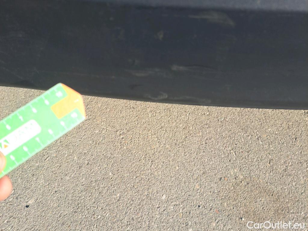  Peugeot  2008 PEUGEOT  / 2019 / 5P / todoterreno Allure Pack BlueHDI 81kW (110CV) #8