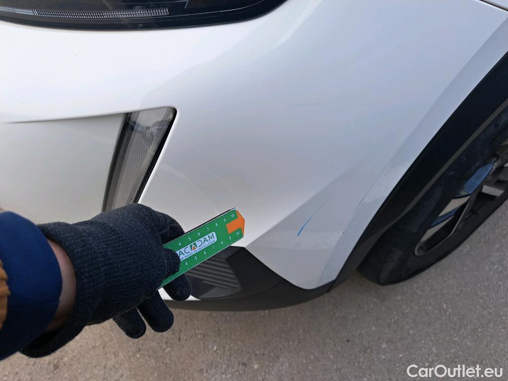  Peugeot  2008 PEUGEOT  / 2019 / 5P / todoterreno Allure BlueHDI 81kW (110CV) #22