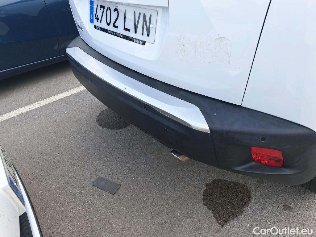  Peugeot  2008 PEUGEOT  / 2019 / 5P / todoterreno Allure BlueHDI 81kW (110CV) #23